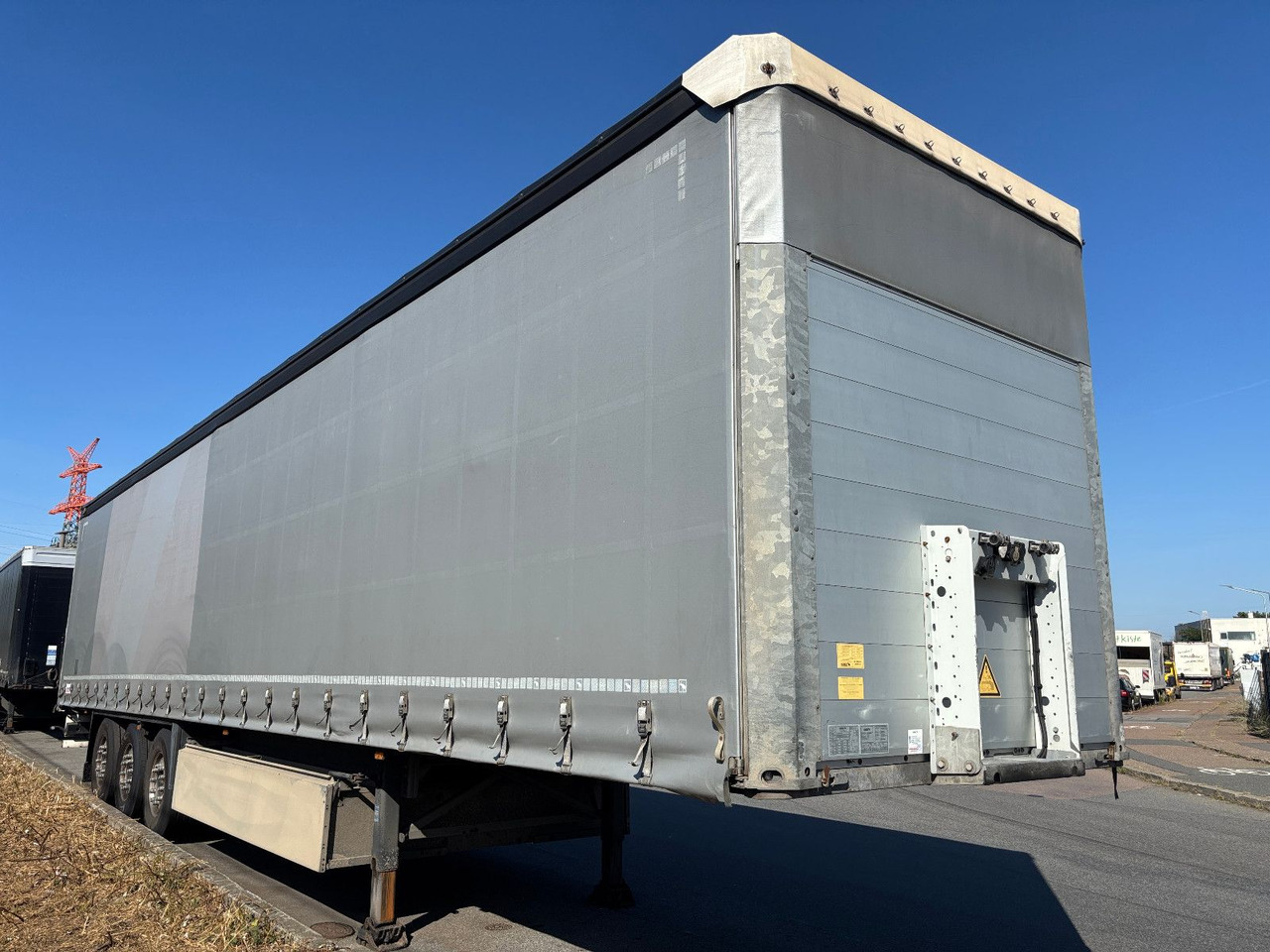 Schmitz Cargobull SCS 24/ALU/Lift/Scheiben/EDSCHA/Palettenkasten - Gardintrailer: bilde 1 Schmitz Cargobull SCS 24/ALU/Lift/Scheiben/EDSCHA/Palettenkasten - Gardintrailer: bilde 1
