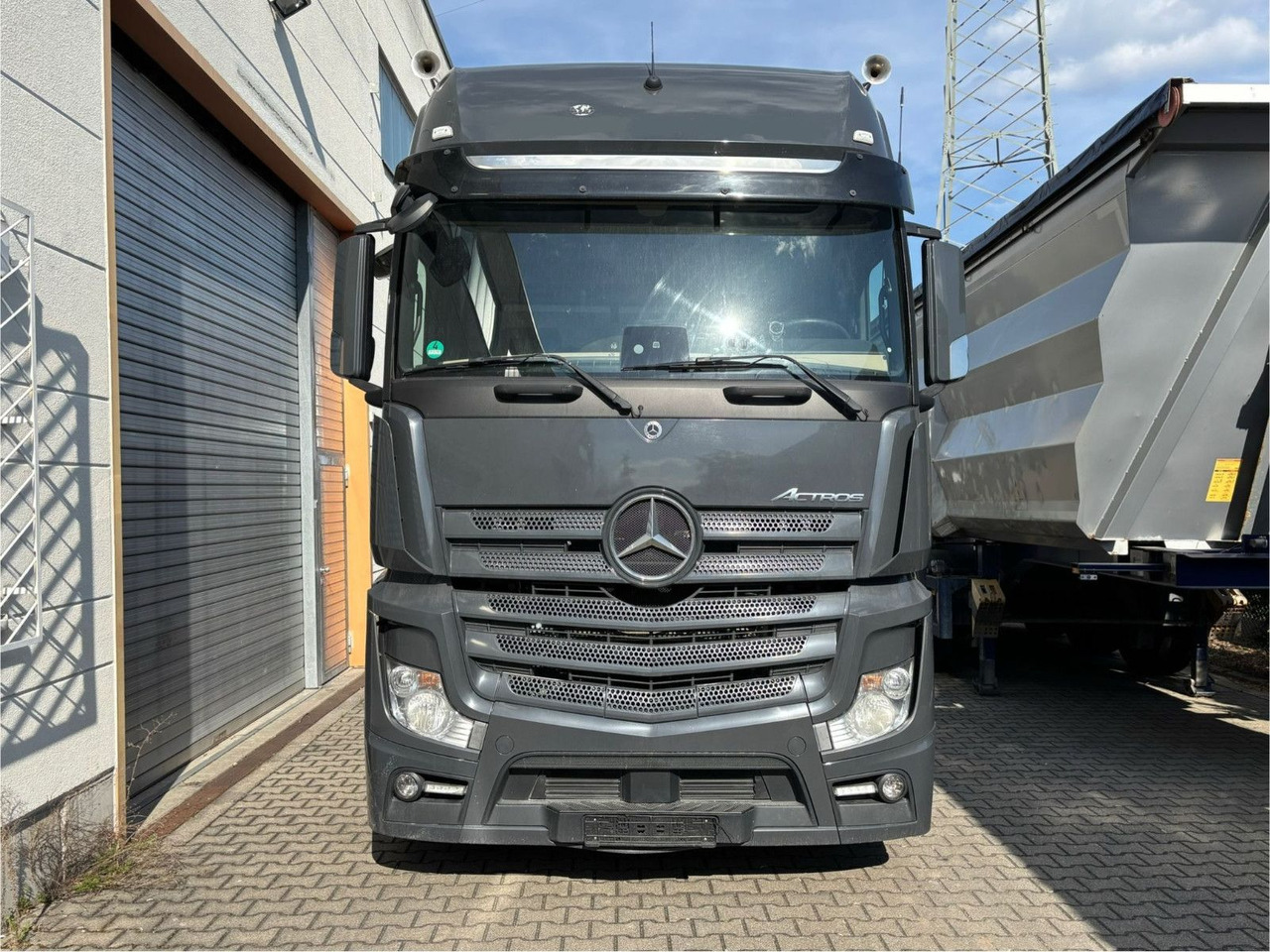 Mercedes-Benz Actros 1851 Retarder/Luft/Klima - Trekkvogn: bilde 2 Mercedes-Benz Actros 1851 Retarder/Luft/Klima - Trekkvogn: bilde 2