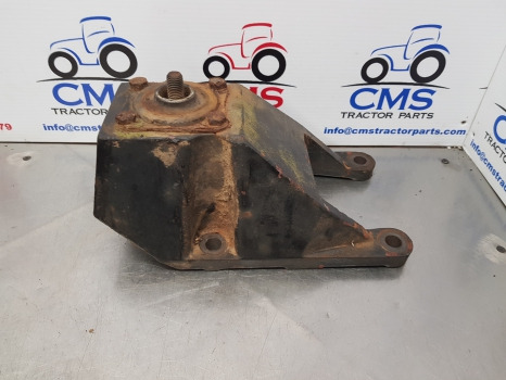 Case 5140, 5120, 5130, 5150, 5220, 5250, Cab Support Mounts 1531800c1 - Førerhusfjæring: bilde 1 Case 5140, 5120, 5130, 5150, 5220, 5250, Cab Support Mounts 1531800c1 - Førerhusfjæring: bilde 1