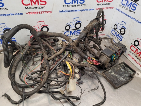 Case Jx80 Upgrade Tier 2 Cab Wiring Loom Cab Wiring Loom, Fuse Box - Kabel/ Ledninger: bilde 4 Case Jx80 Upgrade Tier 2 Cab Wiring Loom Cab Wiring Loom, Fuse Box - Kabel/ Ledninger: bilde 4