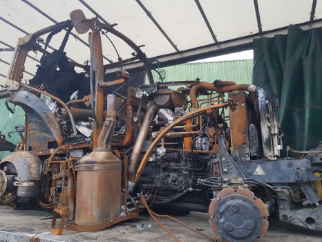 Case Maxxum 145 Front, Rear Axle, Engine, Transmission, Hydraulic Parts Nut - Aksel og deler for Traktor: bilde 1 Case Maxxum 145 Front, Rear Axle, Engine, Transmission, Hydraulic Parts Nut - Aksel og deler for Traktor: bilde 1