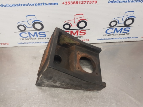 Case Maxxum 5120, 5140, 5130, 5240 Cab Front Support 1530867c1, 120205a2 - Førerhusfjæring: bilde 2 Case Maxxum 5120, 5140, 5130, 5240 Cab Front Support 1530867c1, 120205a2 - Førerhusfjæring: bilde 2