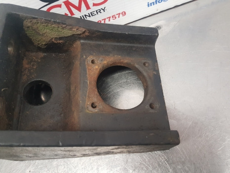 Case Maxxum 5120, 5140, 5130, 5240 Cab Front Support 1530867c1, 120205a2 - Førerhusfjæring: bilde 5 Case Maxxum 5120, 5140, 5130, 5240 Cab Front Support 1530867c1, 120205a2 - Førerhusfjæring: bilde 5