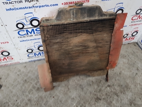 David Brown Case 1390, 1290, 1294 Cooling Radiator,cowl K300103, K262827 - Radiator for Traktor: bilde 4 David Brown Case 1390, 1290, 1294 Cooling Radiator,cowl K300103, K262827 - Radiator for Traktor: bilde 4