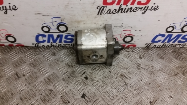 Fiat 780 Hydraulic Pump. Please Check By Photos. - Hydraulisk pumpe for Traktor: bilde 1 Fiat 780 Hydraulic Pump. Please Check By Photos. - Hydraulisk pumpe for Traktor: bilde 1