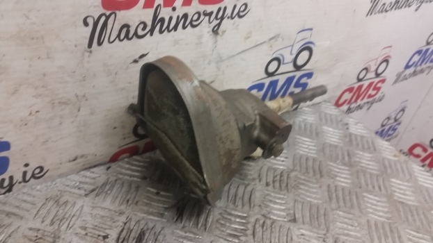 Ford 2910, 3 Cylinder Engines Engine Oil Pump E1nn6600dd, 81873261, 87554841 - Oljepumpe for Traktor: bilde 2 Ford 2910, 3 Cylinder Engines Engine Oil Pump E1nn6600dd, 81873261, 87554841 - Oljepumpe for Traktor: bilde 2