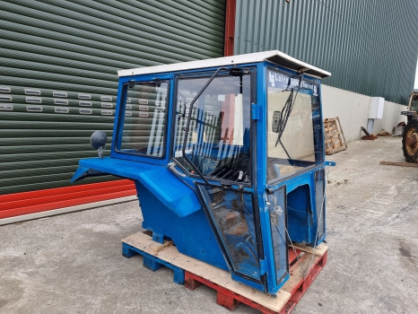 Ford 5610, 5110, 6410, 6610, 6710, 7410, 7610 Complete Lp Cab N54 - Førerhus: bilde 2 Ford 5610, 5110, 6410, 6610, 6710, 7410, 7610 Complete Lp Cab N54 - Førerhus: bilde 2
