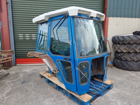 Ford 7810, 7910, 8210, Complete Super Q Cab Series 2, Complete Cab Cab No60 - Førerhus: bilde 1 Ford 7810, 7910, 8210, Complete Super Q Cab Series 2, Complete Cab Cab No60 - Førerhus: bilde 1