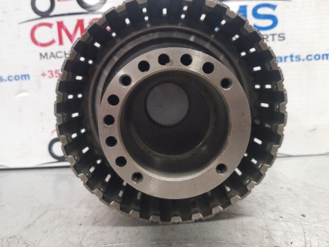 Ford New Holland 40 And Ts Series, 8240 Rear Clutch Housing, 82036853, 82016096 - Clutch og deler for Landbruksteknikk: bilde 4 Ford New Holland 40 And Ts Series, 8240 Rear Clutch Housing, 82036853, 82016096 - Clutch og deler for Landbruksteknikk: bilde 4