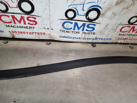 Ford Sq Cab, 10, Tw, 30 Cab Mudguard Seal E4nn16r322ab, E4nn16r322ac - Fløy: bilde 3 Ford Sq Cab, 10, Tw, 30 Cab Mudguard Seal E4nn16r322ab, E4nn16r322ac - Fløy: bilde 3