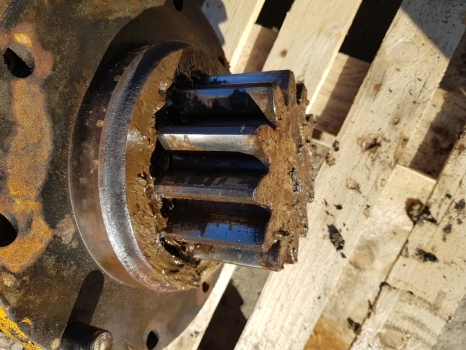 Hyundai Robex 130lc-3 Swing Reduction Motor Unit Assy 31e3-0003; 1303-257 - Svingmotor for Gravemaskin: bilde 2 Hyundai Robex 130lc-3 Swing Reduction Motor Unit Assy 31e3-0003; 1303-257 - Svingmotor for Gravemaskin: bilde 2