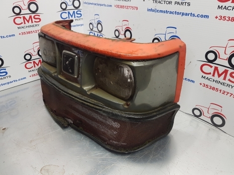 Kubota L345 Kubota Nose Cone - Karosseri og eksteriør for Traktor: bilde 2 Kubota L345 Kubota Nose Cone - Karosseri og eksteriør for Traktor: bilde 2