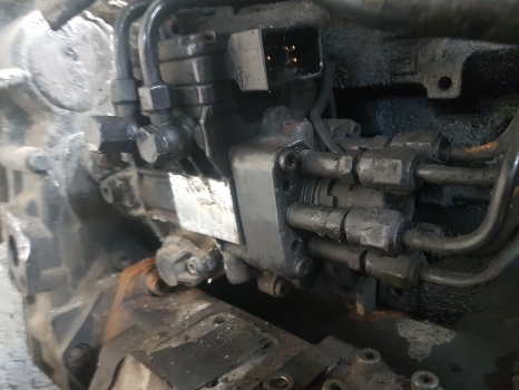 Landini Mythos Tdi 115 Mf 6465 Fuel Injection Pump Perkins 2644p502, 2644p502r - Drivstoffpumpe for Landbruksteknikk: bilde 2 Landini Mythos Tdi 115 Mf 6465 Fuel Injection Pump Perkins 2644p502, 2644p502r - Drivstoffpumpe for Landbruksteknikk: bilde 2