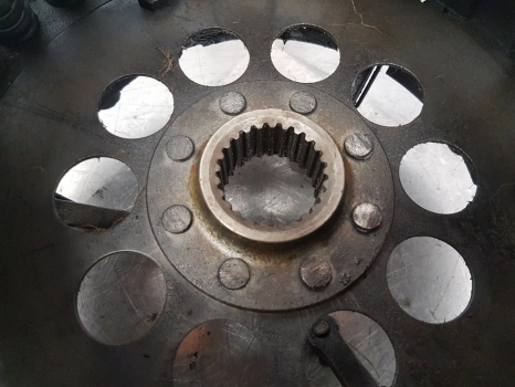 Massey Ferguson 290, 390, 375, 275 Clutch Assembly 3697162m91, 3700167m91 - Clutch og deler for Traktor: bilde 5 Massey Ferguson 290, 390, 375, 275 Clutch Assembly 3697162m91, 3700167m91 - Clutch og deler for Traktor: bilde 5
