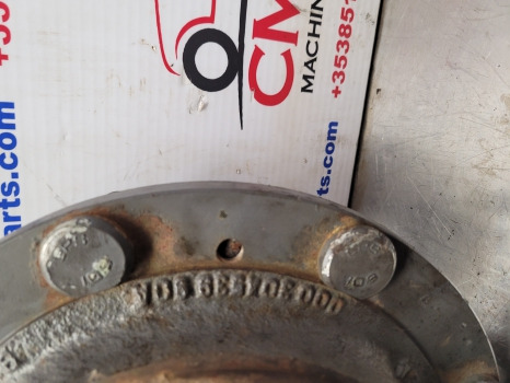 Massey Ferguson 5450, 5609 Front Axle Hub Bolt Plate 7330600701, 733.06.007.01 - Foraksel: bilde 4 Massey Ferguson 5450, 5609 Front Axle Hub Bolt Plate 7330600701, 733.06.007.01 - Foraksel: bilde 4