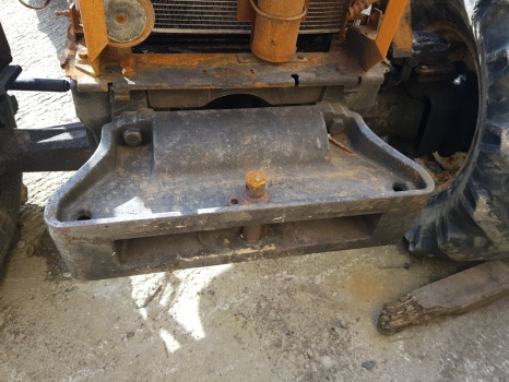 Massey Ferguson 5455, 5445, 5612, 5712, 5713 Front Weight Carrier 4270492m1 - Motvekt: bilde 1 Massey Ferguson 5455, 5445, 5612, 5712, 5713 Front Weight Carrier 4270492m1 - Motvekt: bilde 1
