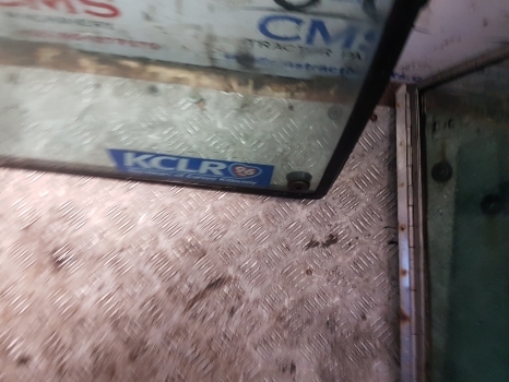 Massey Ferguson 690, 665, 698, 699 Cab Front Glass Windscreen Tg1246 - Frontrute for Traktor: bilde 4 Massey Ferguson 690, 665, 698, 699 Cab Front Glass Windscreen Tg1246 - Frontrute for Traktor: bilde 4