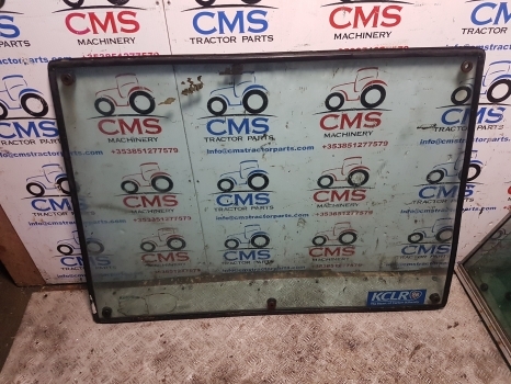 Massey Ferguson 690, 665, 698, 699 Cab Front Glass Windscreen Tg1246 - Frontrute for Traktor: bilde 1 Massey Ferguson 690, 665, 698, 699 Cab Front Glass Windscreen Tg1246 - Frontrute for Traktor: bilde 1