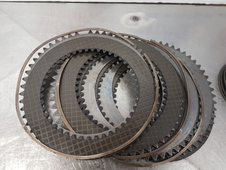 New Holland T5.95, T4, T5, Tl Transmission Clutch Disc Kit 87534848, 87547943 - Clutchplate for Traktor: bilde 4 New Holland T5.95, T4, T5, Tl Transmission Clutch Disc Kit 87534848, 87547943 - Clutchplate for Traktor: bilde 4