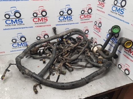 New Holland T7.200 Frame Under Cab Range Command Transmission Wiring Loom - Kabel/ Ledninger for Traktor: bilde 1 New Holland T7.200 Frame Under Cab Range Command Transmission Wiring Loom - Kabel/ Ledninger for Traktor: bilde 1