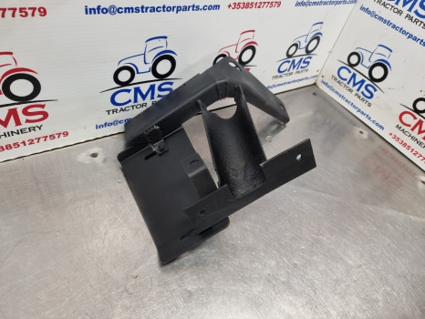 New Holland Tm, Ts, Tl, 60, 40 Series Mudguard Extension Lhs 82029986 - Fløy: bilde 2 New Holland Tm, Ts, Tl, 60, 40 Series Mudguard Extension Lhs 82029986 - Fløy: bilde 2