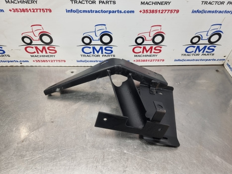 New Holland Tm, Ts, Tl, 60, 40 Series, Mudguard Extension Support Rhs 82029985 - Fløy: bilde 1 New Holland Tm, Ts, Tl, 60, 40 Series, Mudguard Extension Support Rhs 82029985 - Fløy: bilde 1
