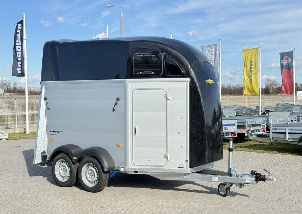 HUMBAUR Xanthos Aero 2400 - przyczepa dla dwóch koni, siodlarnia - Hestehenger: bilde 2 HUMBAUR Xanthos Aero 2400 - przyczepa dla dwóch koni, siodlarnia - Hestehenger: bilde 2