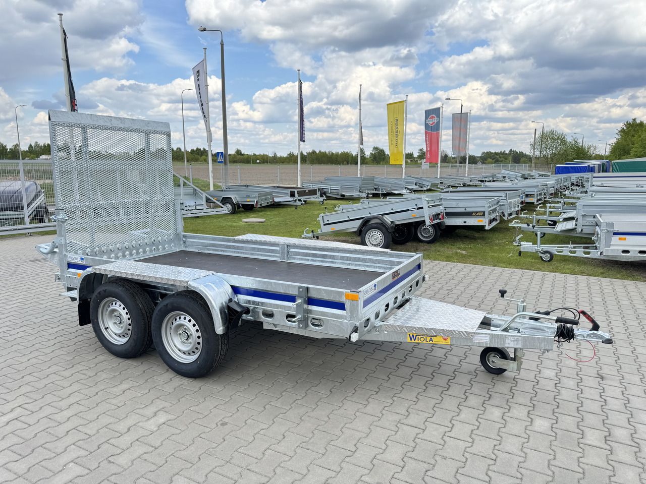 Wiola B2730 GVW 2700 kg machine transporter mini excavator 292x142 cm - Maskinhenger: bilde 2 Wiola B2730 GVW 2700 kg machine transporter mini excavator 292x142 cm - Maskinhenger: bilde 2