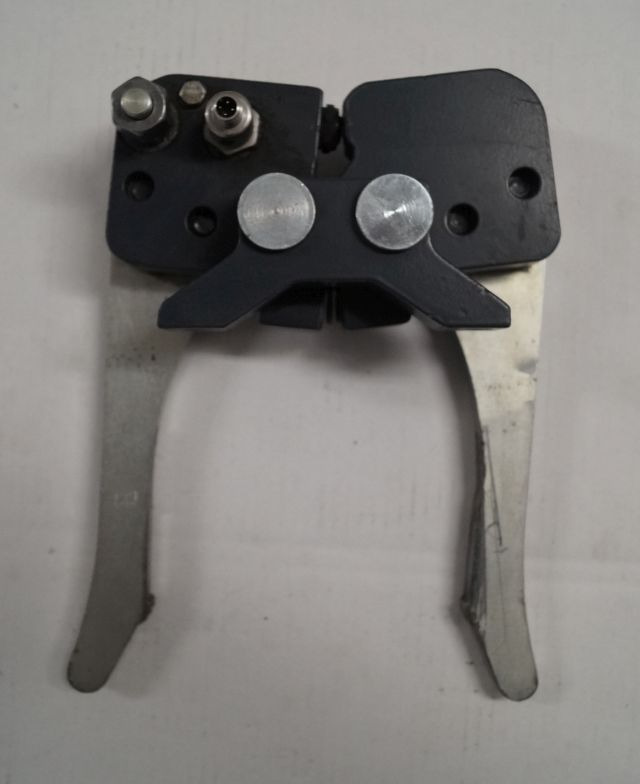 Jungheinrich 51193016 | Hydraulic Clamb from EKS312 year 2014 loading sensor 511 - Hydraulikk for Materialhåndteringsutstyr: bilde 1 Jungheinrich 51193016 | Hydraulic Clamb from EKS312 year 2014 loading sensor 511 - Hydraulikk for Materialhåndteringsutstyr: bilde 1