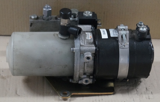 Linde 0039810886 | pump unit 24V 1,2KW - Hydraulisk pumpe for Materialhåndteringsutstyr: bilde 1 Linde 0039810886 | pump unit 24V 1,2KW - Hydraulisk pumpe for Materialhåndteringsutstyr: bilde 1