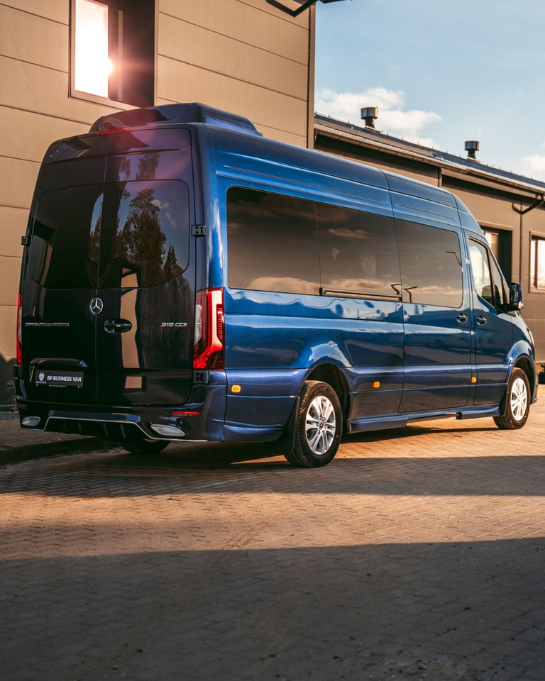 Mercedes-Benz Sprinter 319 VIP Van/ Sleeping Area/ Ski Holders - Persontransport: bilde 1 Mercedes-Benz Sprinter 319 VIP Van/ Sleeping Area/ Ski Holders - Persontransport: bilde 1