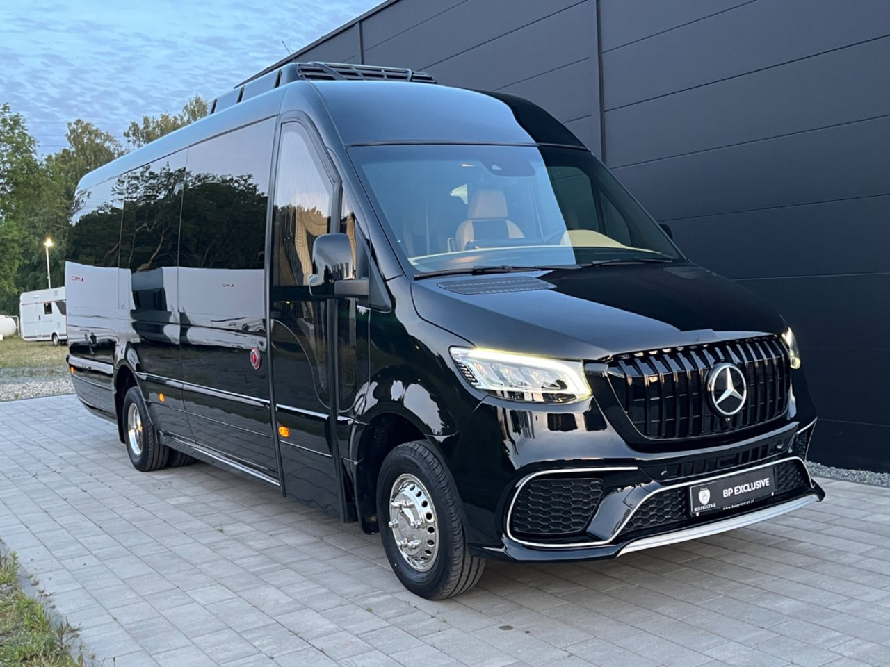 Mercedes-Benz Sprinter 519 XL /19+1+1/Luxury Bus /Coming Soon! Mercedes-Benz Sprinter 519 XL /19+1+1/Luxury /Panorama Windows - Minibuss, Persontransport: bilde 2 Mercedes-Benz Sprinter 519 XL /19+1+1/Luxury Bus /Coming Soon! Mercedes-Benz Sprinter 519 XL /19+1+1/Luxury /Panorama Windows - Minibuss, Persontransport: bilde 2
