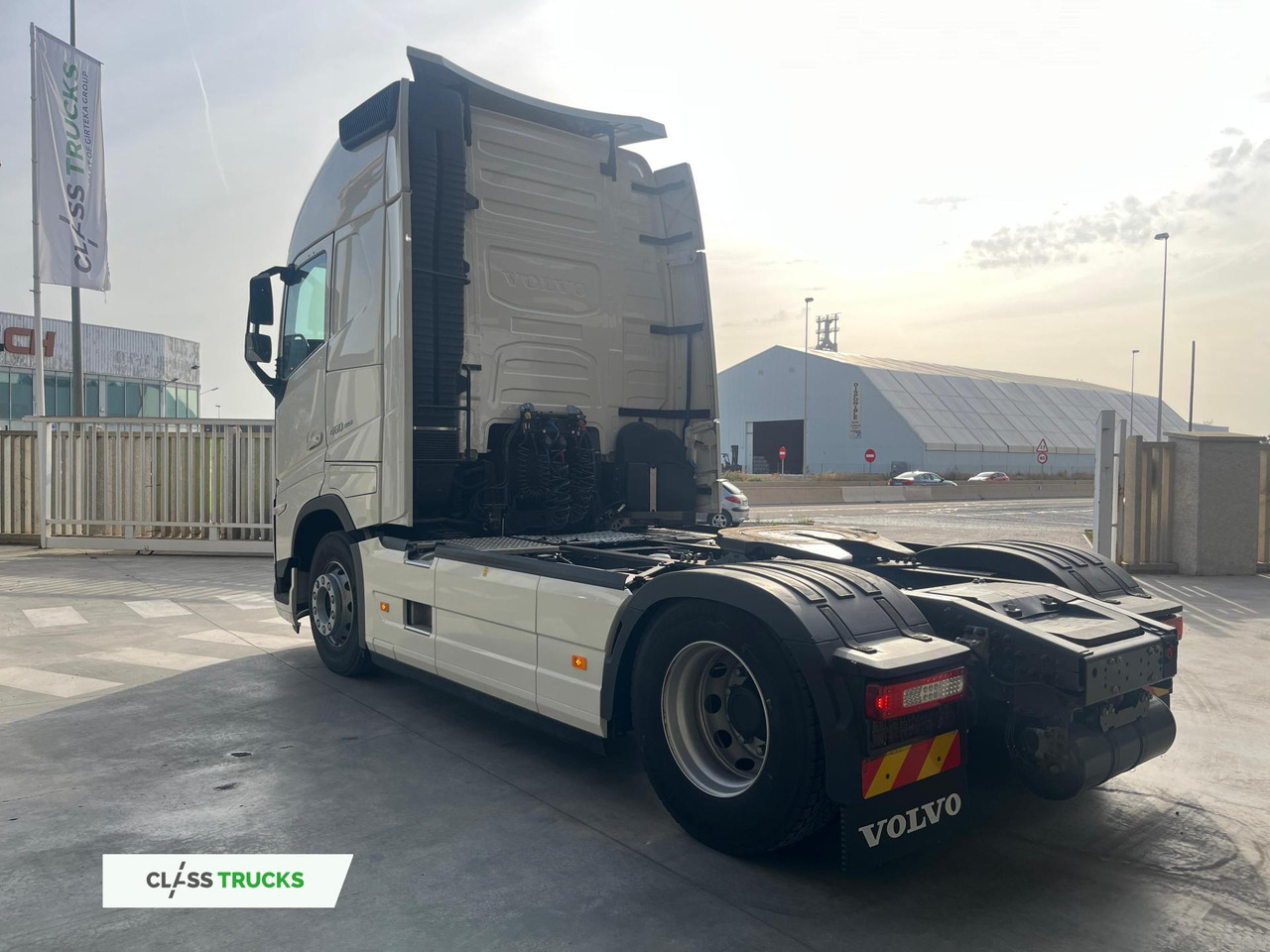 Volvo FH 460 Globetrotter XL i-Save Side Skirts - Trekkvogn: bilde 4 Volvo FH 460 Globetrotter XL i-Save Side Skirts - Trekkvogn: bilde 4