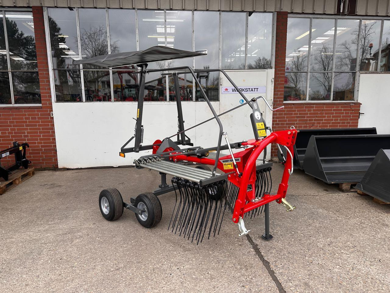 Massey Ferguson 381 DN - Høyvender: bilde 3 Massey Ferguson 381 DN - Høyvender: bilde 3