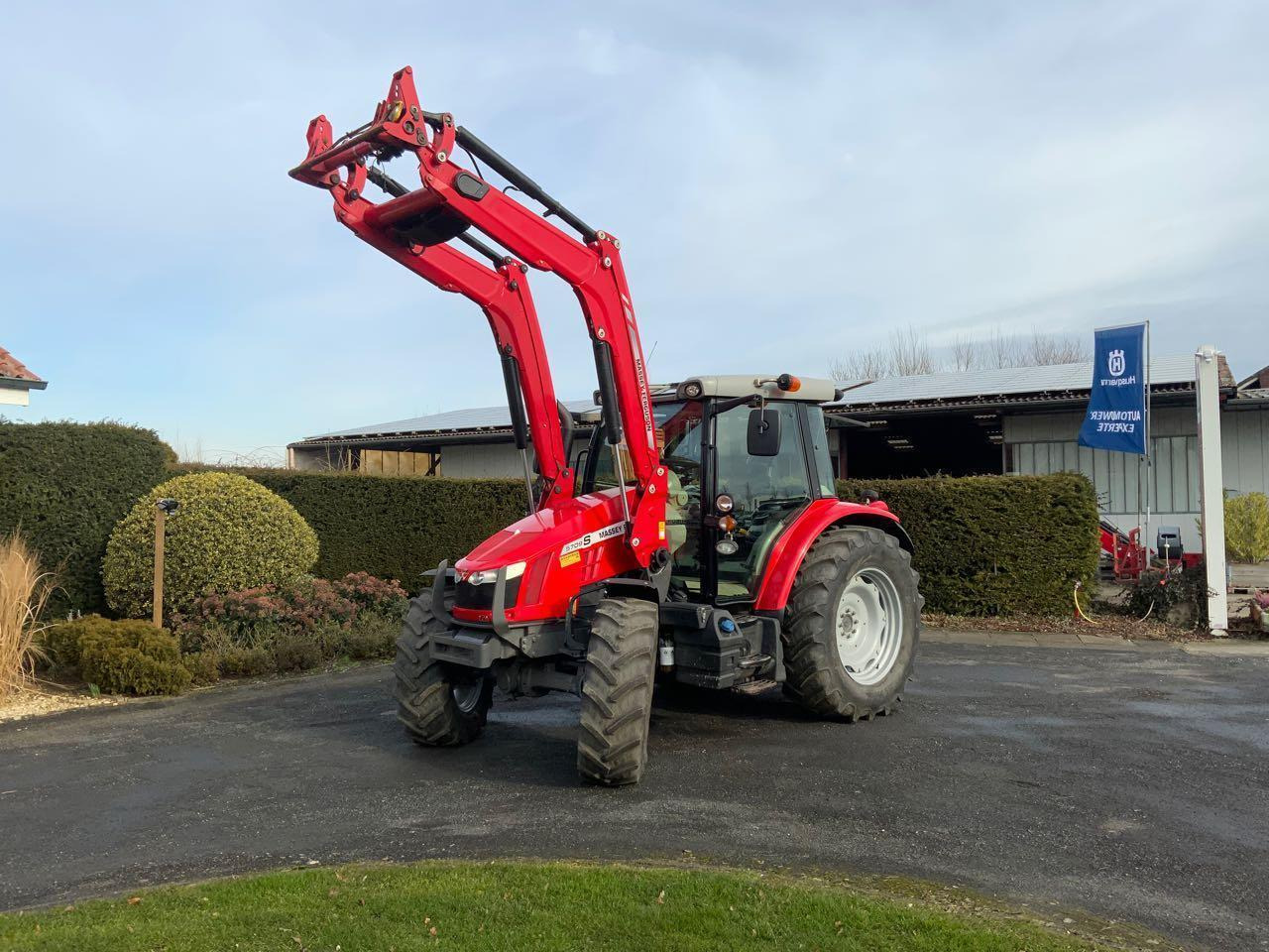 Massey Ferguson MF 5709 S - Traktor: bilde 1 Massey Ferguson MF 5709 S - Traktor: bilde 1