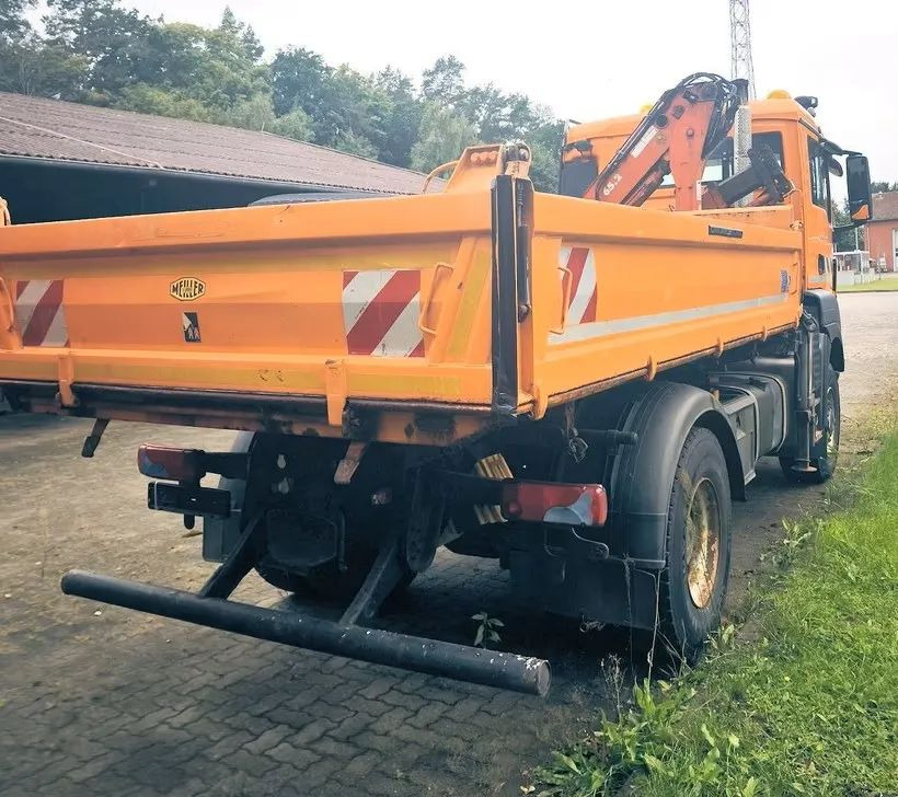 MAN TGS (2012) 18.320 4x4 – Wywrotka trójstronna + Kran Atlas | Komunalny | Euro 5 - Tippbil: bilde 2 MAN TGS (2012) 18.320 4x4 – Wywrotka trójstronna + Kran Atlas | Komunalny | Euro 5 - Tippbil: bilde 2