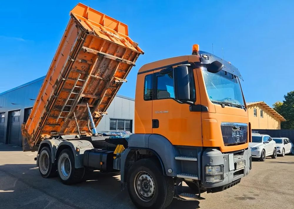 MAN TGS 26.480 6x4 WYWROTKA 3-STRONNA | AUTOMAT | EURO 5 | PRZEBIEG 310 000km! - Tippbil: bilde 4 MAN TGS 26.480 6x4 WYWROTKA 3-STRONNA | AUTOMAT | EURO 5 | PRZEBIEG 310 000km! - Tippbil: bilde 4