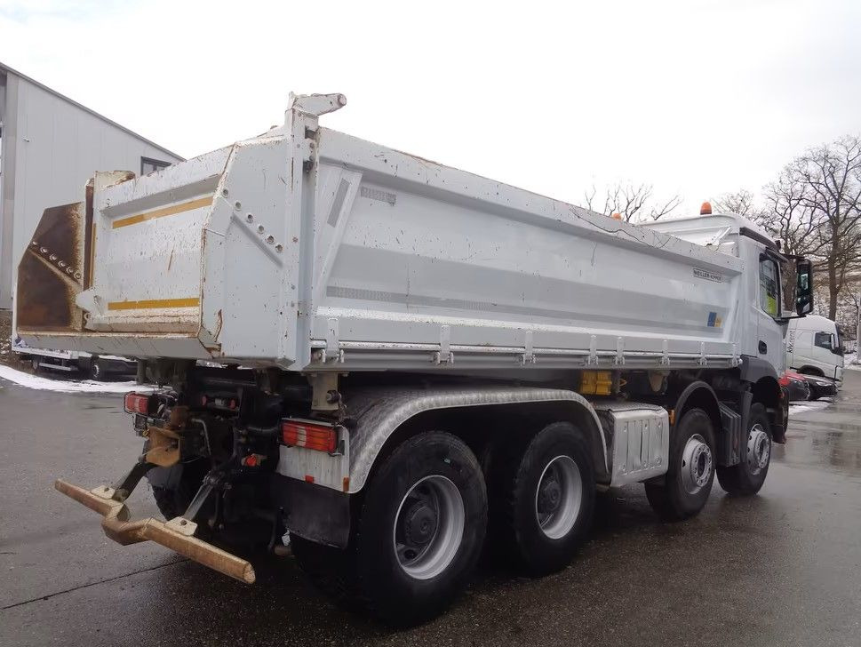 Mercedes-Benz Arocs 3246 8x4 | Wywrotka Meiller | Resory | Bordmatik | Euro 6 | 148 900 km - Tippbil: bilde 4 Mercedes-Benz Arocs 3246 8x4 | Wywrotka Meiller | Resory | Bordmatik | Euro 6 | 148 900 km - Tippbil: bilde 4