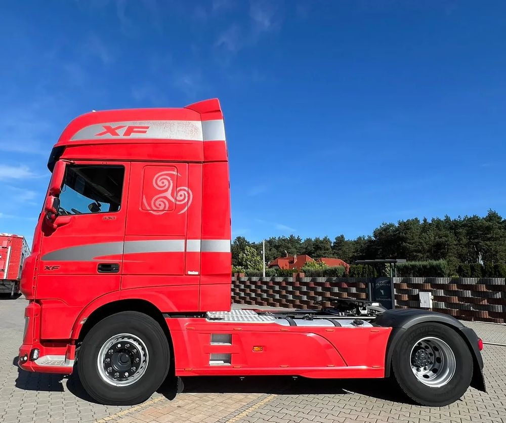 DAF XF 530 Super Space Cab | RETARDER | KLIMATYZACJA | EURO 6 | 2018 | 530 000 km - Trekkvogn: bilde 2 DAF XF 530 Super Space Cab | RETARDER | KLIMATYZACJA | EURO 6 | 2018 | 530 000 km - Trekkvogn: bilde 2