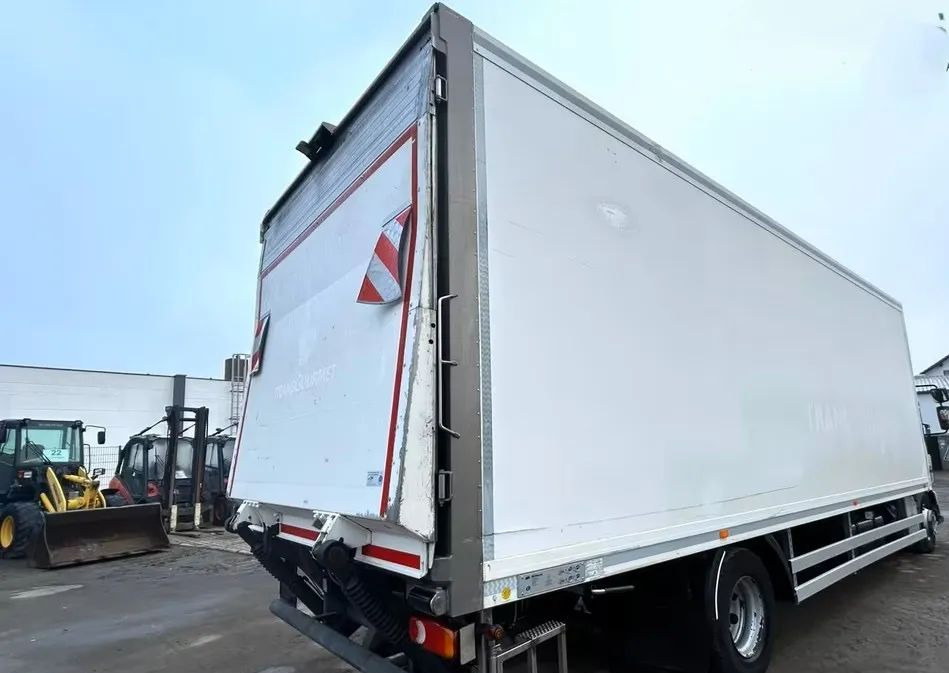 Volvo FL 250 | Chłodnia Carrier Supra -30°C | Hydrauliczna platforma załadunkowa | ogrzewanie postojowe | 187 654 km | Automatyczna skrzynia | Euro 6 |4x2 - Lastebil med kjøl: bilde 5 Volvo FL 250 | Chłodnia Carrier Supra -30°C | Hydrauliczna platforma załadunkowa | ogrzewanie postojowe | 187 654 km | Automatyczna skrzynia | Euro 6 |4x2 - Lastebil med kjøl: bilde 5