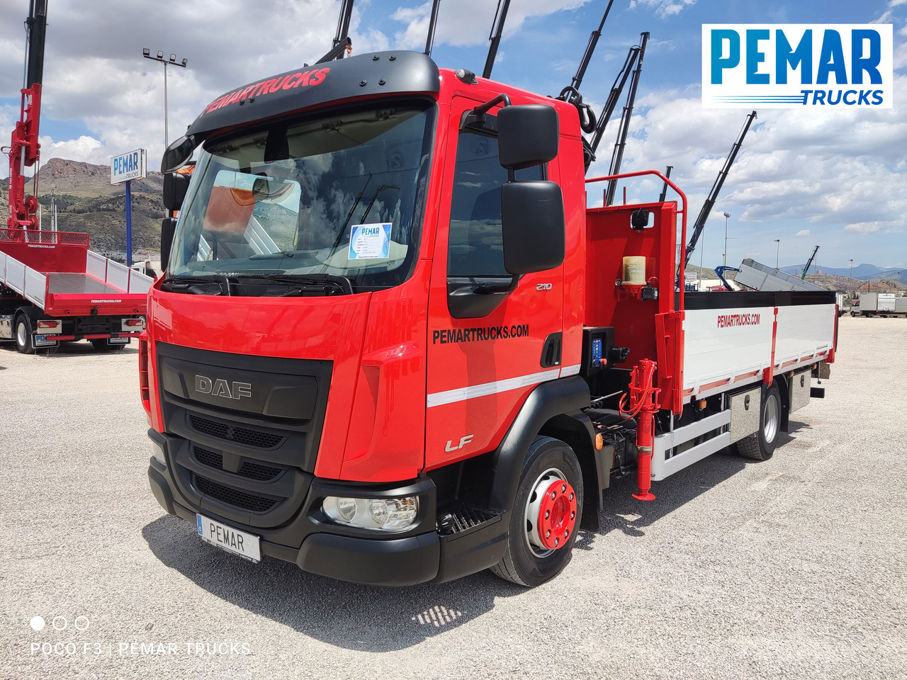 DAF LF 210 GRUA CAJA FIJA - Planbil, Kranbil: bilde 2 DAF LF 210 GRUA CAJA FIJA - Planbil, Kranbil: bilde 2