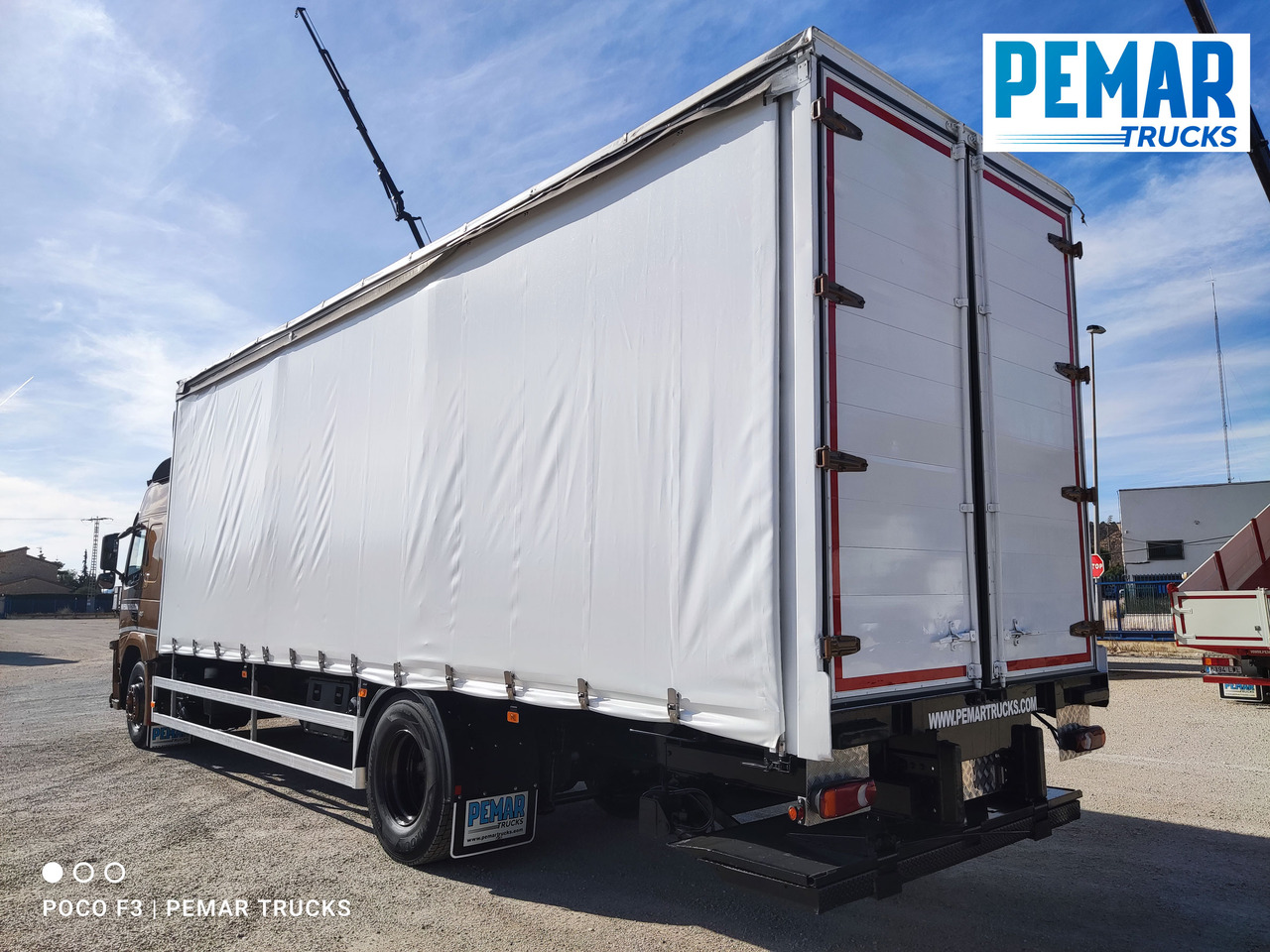 Kapellbil VOLVO FM 410 TAUTLINER: bilde 8 Kapellbil VOLVO FM 410 TAUTLINER: bilde 8