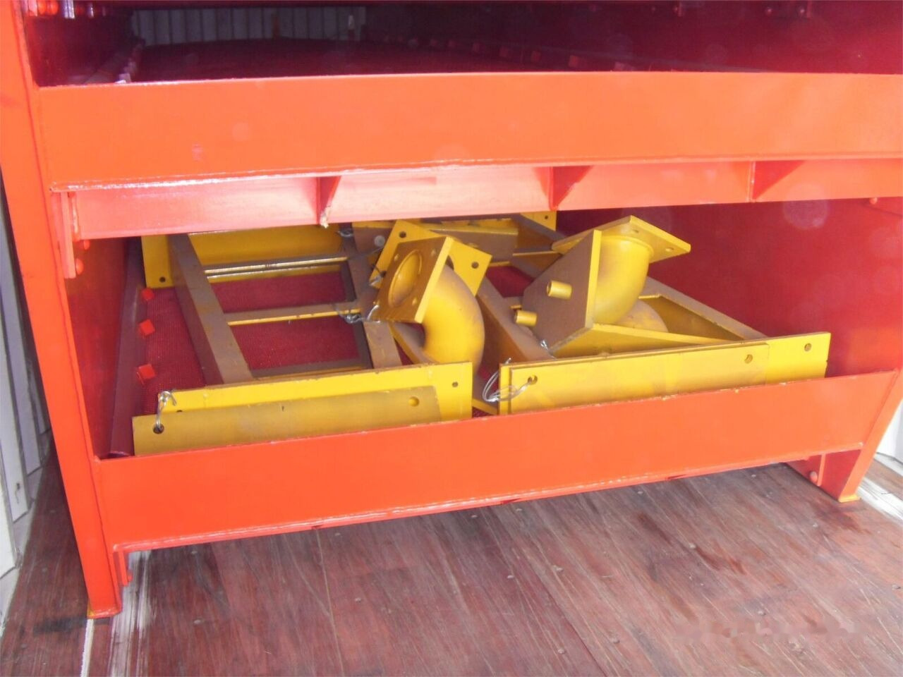 Kinglink Gold Ore Vibrating Screen 3YA1860 | 200TPH - Sikteverk: bilde 3 Kinglink Gold Ore Vibrating Screen 3YA1860 | 200TPH - Sikteverk: bilde 3