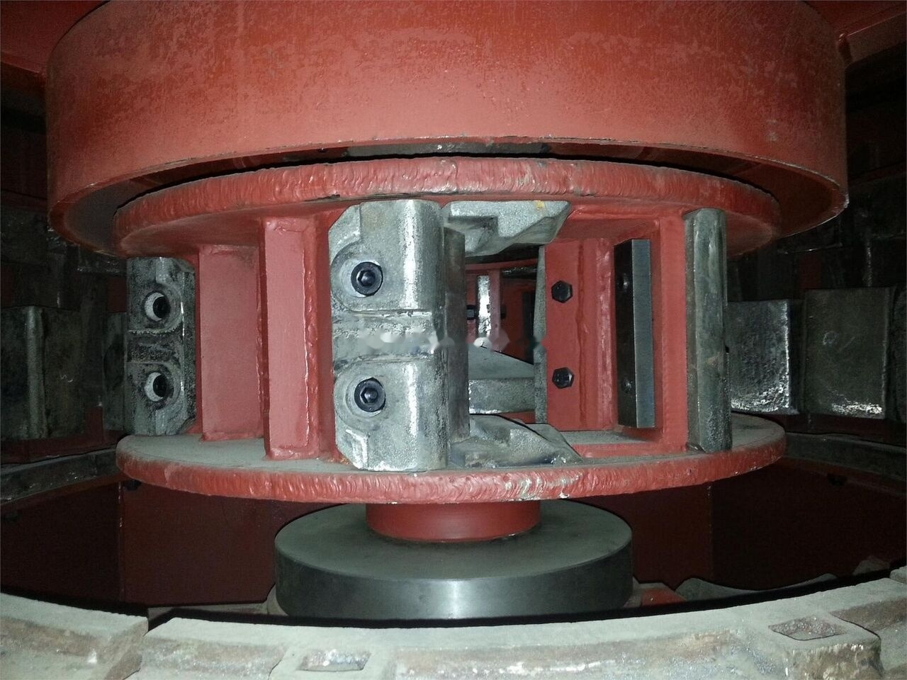 Kinglink KL12 Phosphate VSI Crusher - Slagknuser: bilde 3 Kinglink KL12 Phosphate VSI Crusher - Slagknuser: bilde 3