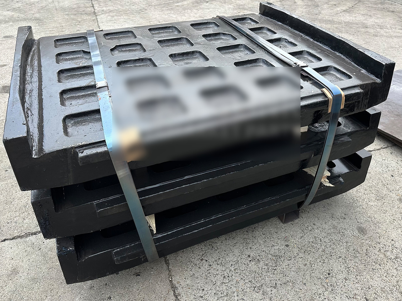 KINGLINK High Manganese Steel Fixed Jaw Plates 17003346 for CT2036 Jaw Crusher - Reservedeler for Bygg og anlegg: bilde 3 KINGLINK High Manganese Steel Fixed Jaw Plates 17003346 for CT2036 Jaw Crusher - Reservedeler for Bygg og anlegg: bilde 3