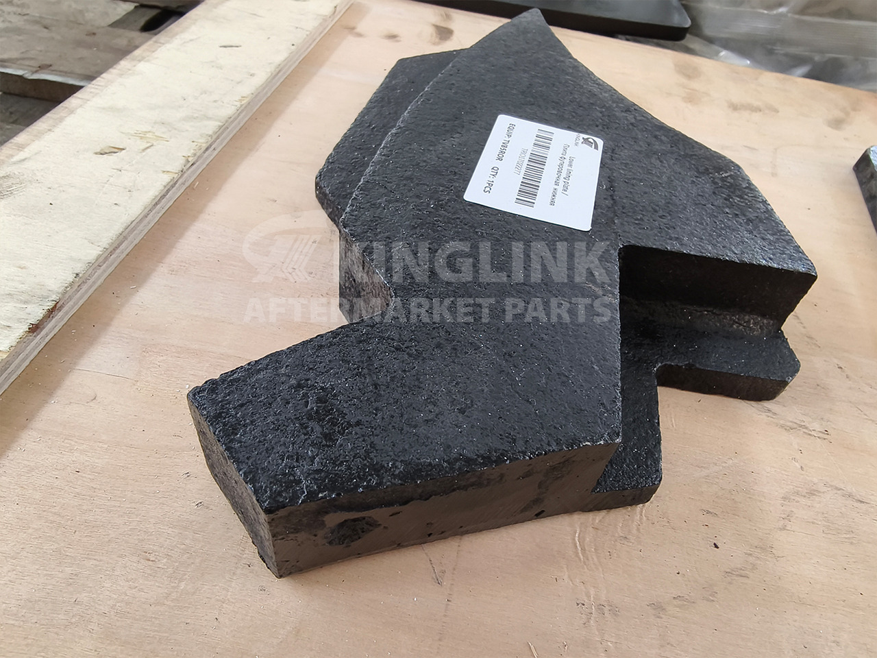 KINGLINK Wear Parts Lower Lining Plate 17022277 for TV85 Vertical Impact Crusher - Reservedeler for Bygg og anlegg: bilde 2 KINGLINK Wear Parts Lower Lining Plate 17022277 for TV85 Vertical Impact Crusher - Reservedeler for Bygg og anlegg: bilde 2