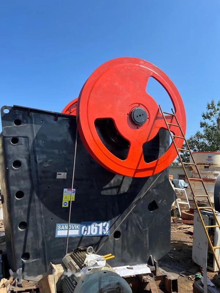 Sandvik USED CJ613 JAW CRUSHER - Kjeftknuser: bilde 1 Sandvik USED CJ613 JAW CRUSHER - Kjeftknuser: bilde 1