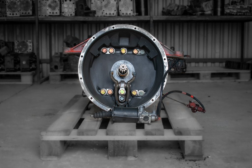 EATON / VICKERS Y08319 FOR MAN - MANUAL LEVER - Girkasse for Lastebil: bilde 2 EATON / VICKERS Y08319 FOR MAN - MANUAL LEVER - Girkasse for Lastebil: bilde 2