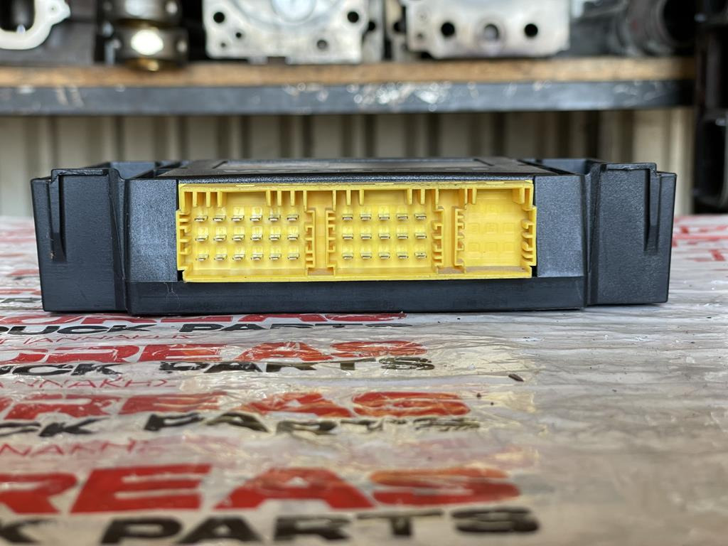 MAN ECAS 4x2/3P - 81.25811 - 7025 - Styreenhet for Lastebil: bilde 2 MAN ECAS 4x2/3P - 81.25811 - 7025 - Styreenhet for Lastebil: bilde 2