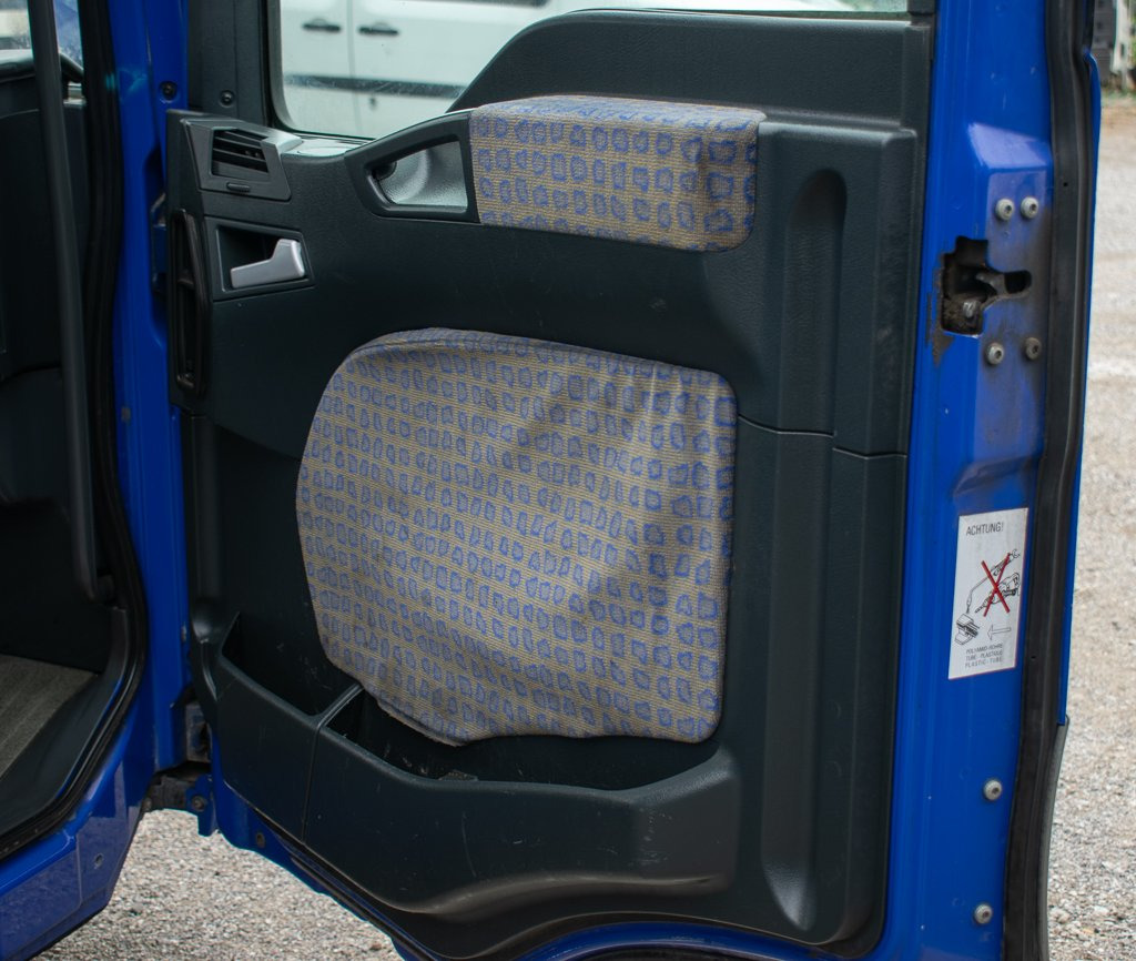 MAN TGA DOOR LINING - PASSENGER - Dør og deler for Lastebil: bilde 2 MAN TGA DOOR LINING - PASSENGER - Dør og deler for Lastebil: bilde 2